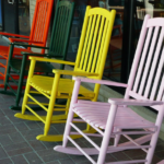 Read more about the article How to Choose a Rocking Chair