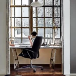 Read more about the article How to create the home office of your dreams this winter?

This is a great title! It’s concise, engaging, and accurately reflects the content